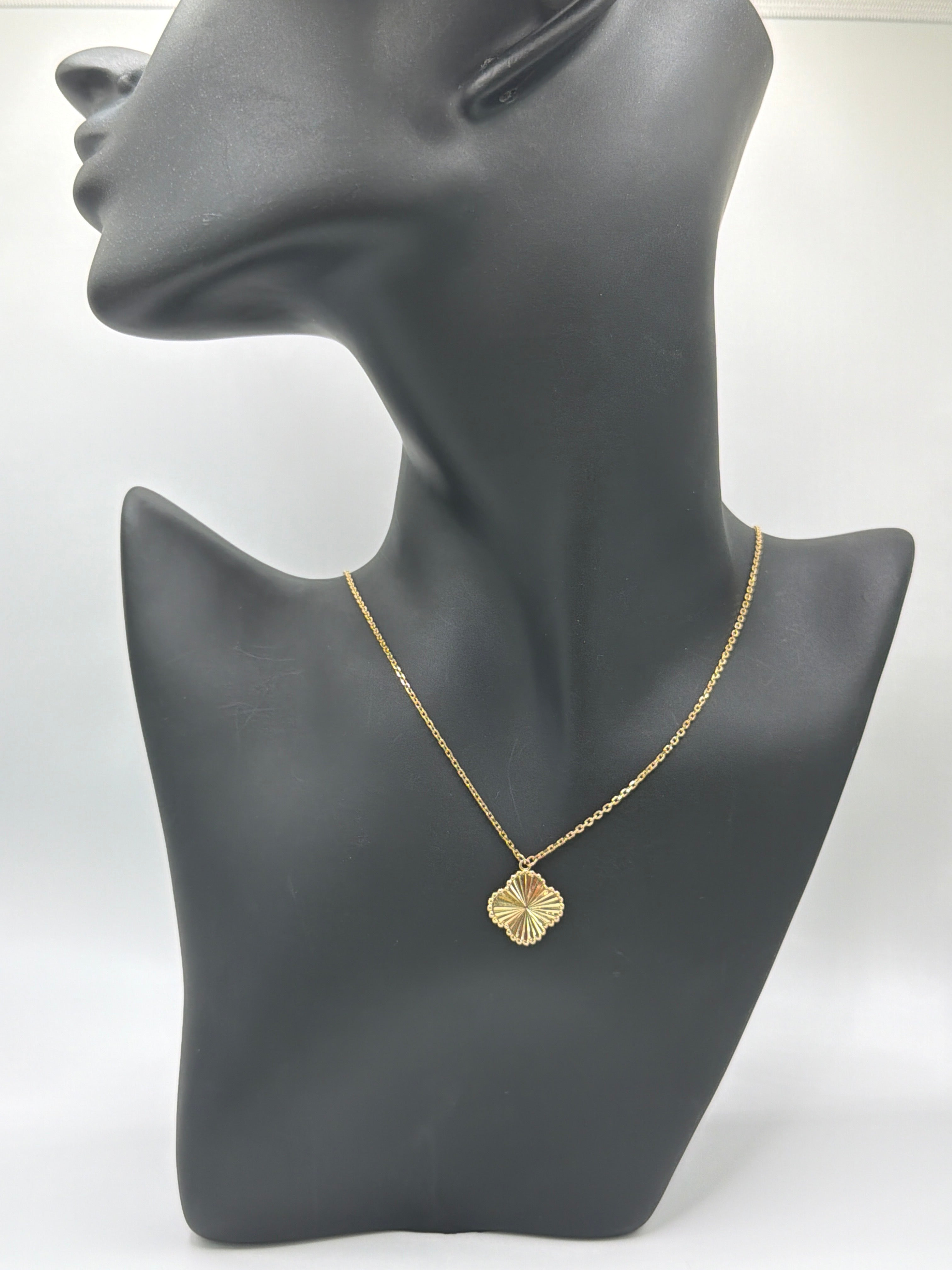 14k Leaf Necklace 20in