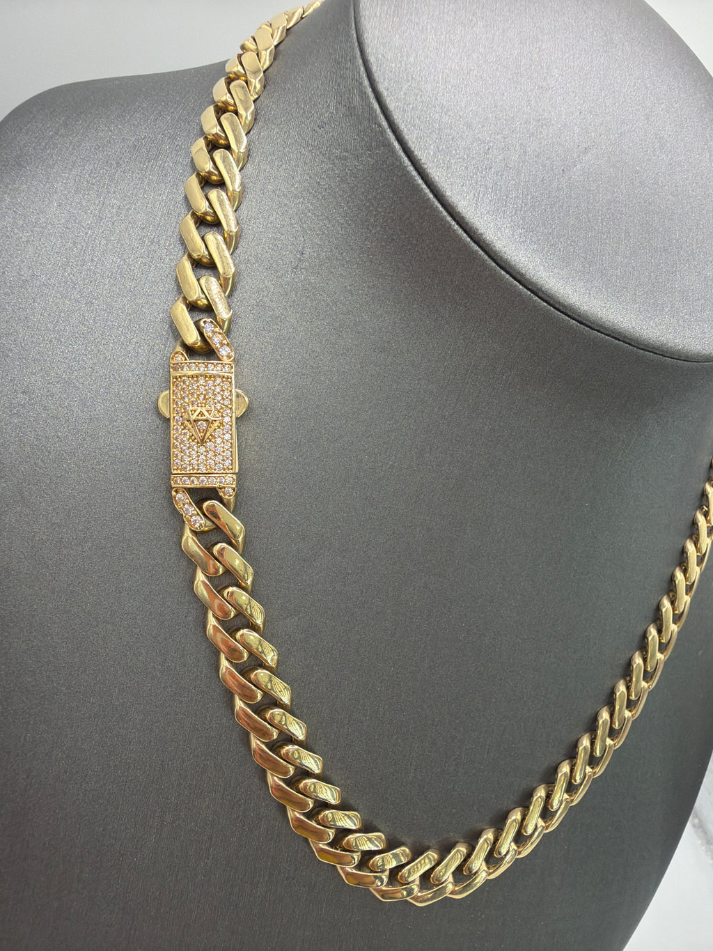 14k Monaco chain