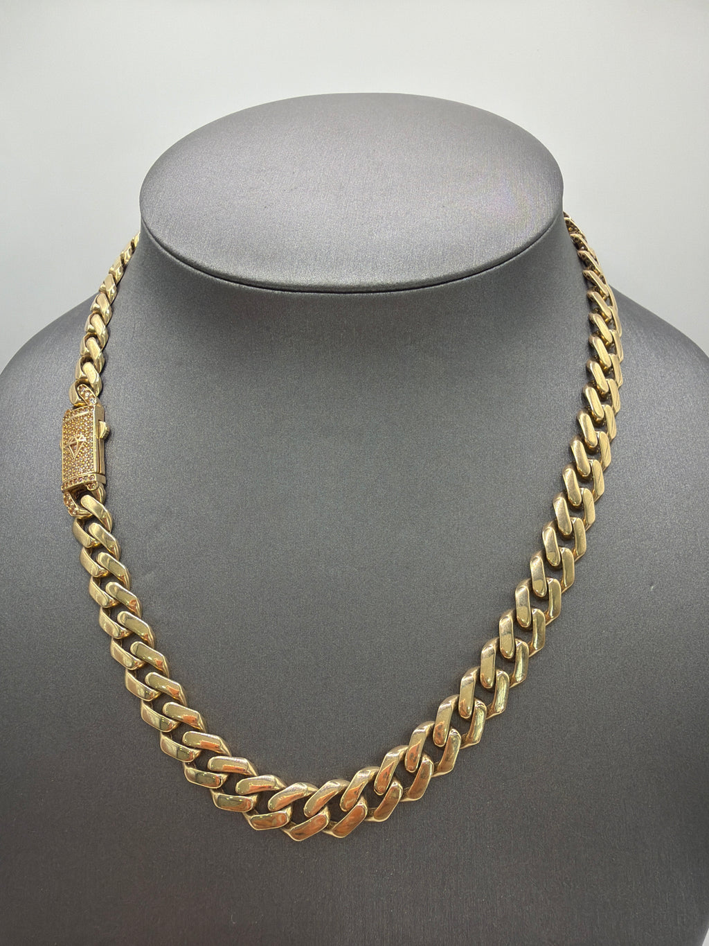 14k Monaco chain