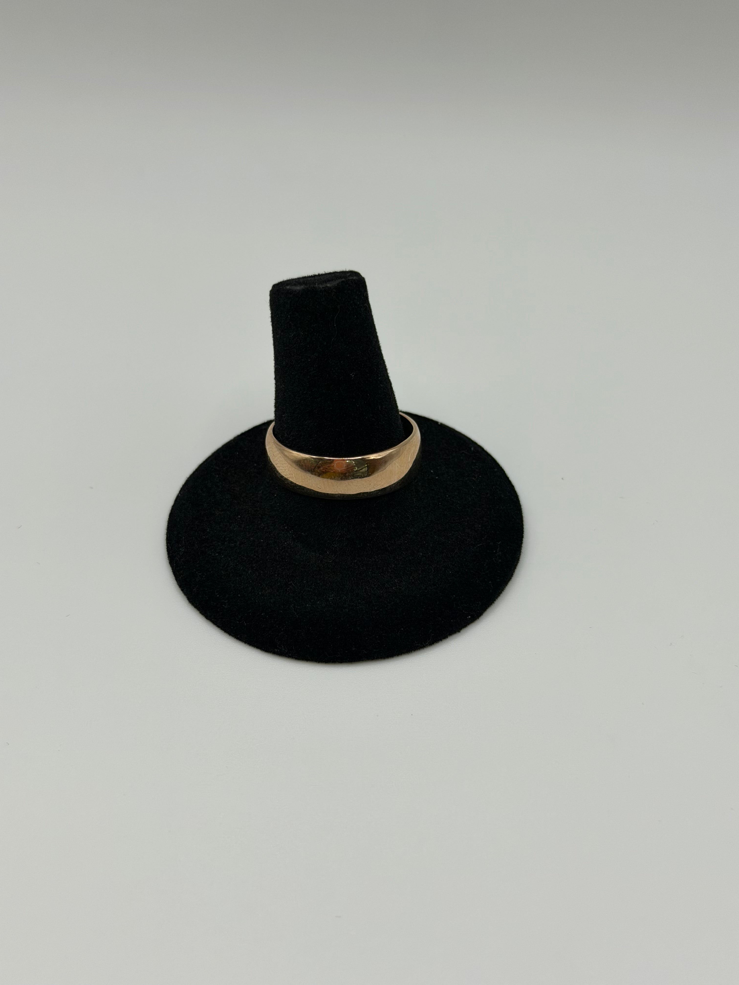 Wedding ring 10k