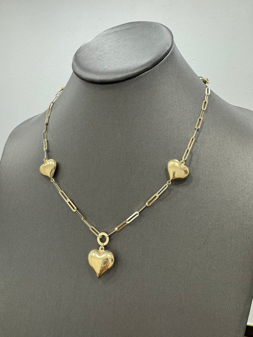 Paper clip heart chain 20in