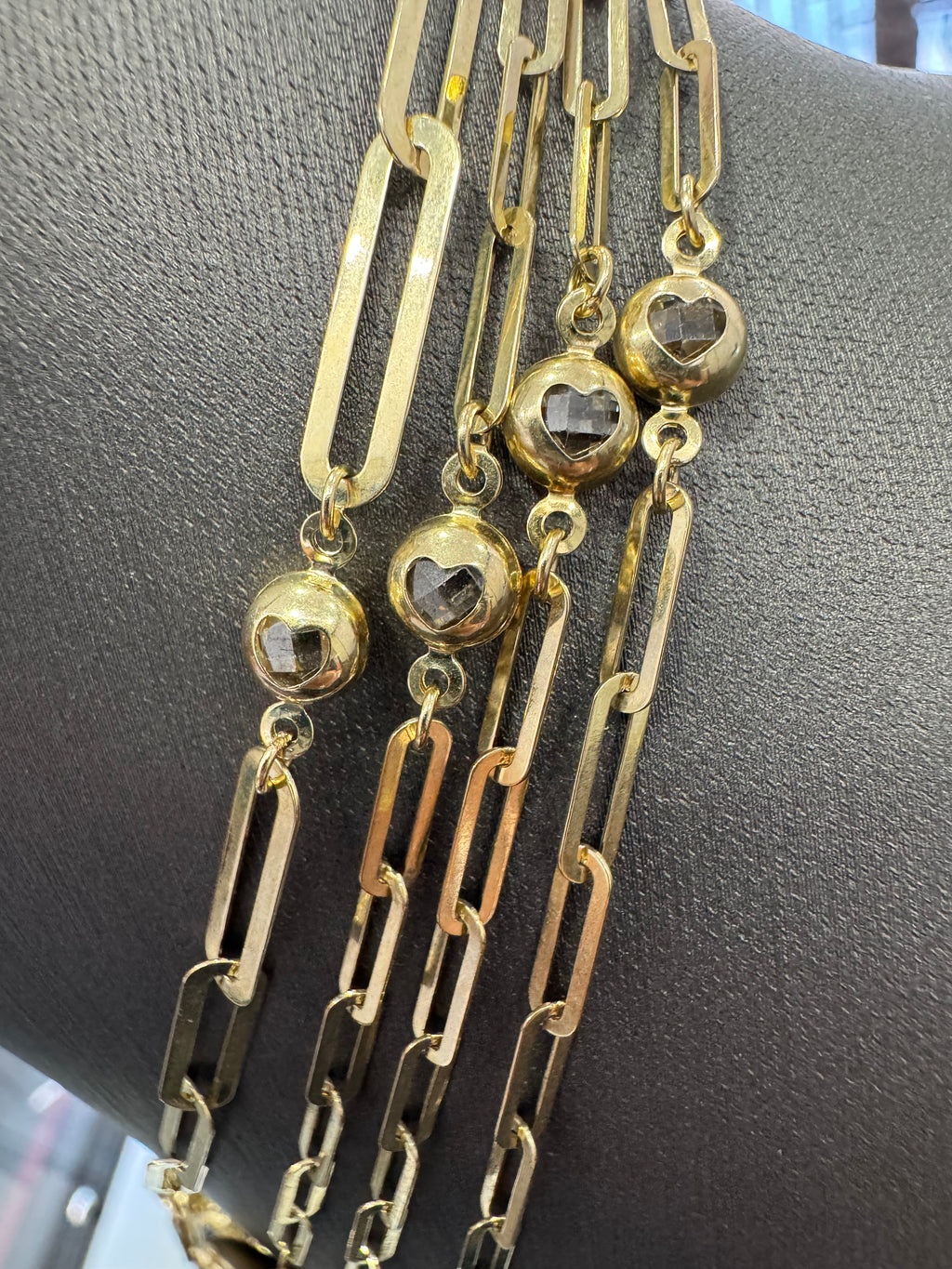 Paper clip heart chain 22in